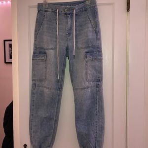 American Eagle Cargo jeans